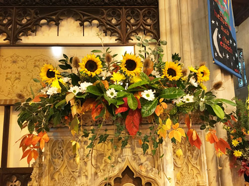 Flowers on pulpit